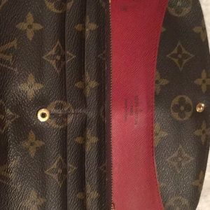 Authentic Louis Vuitton Emily Wallet